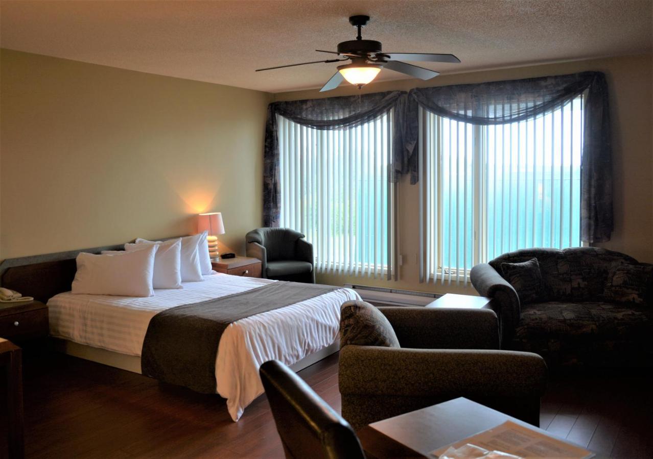 Motel Quatre Saisons Forestville Exterior foto